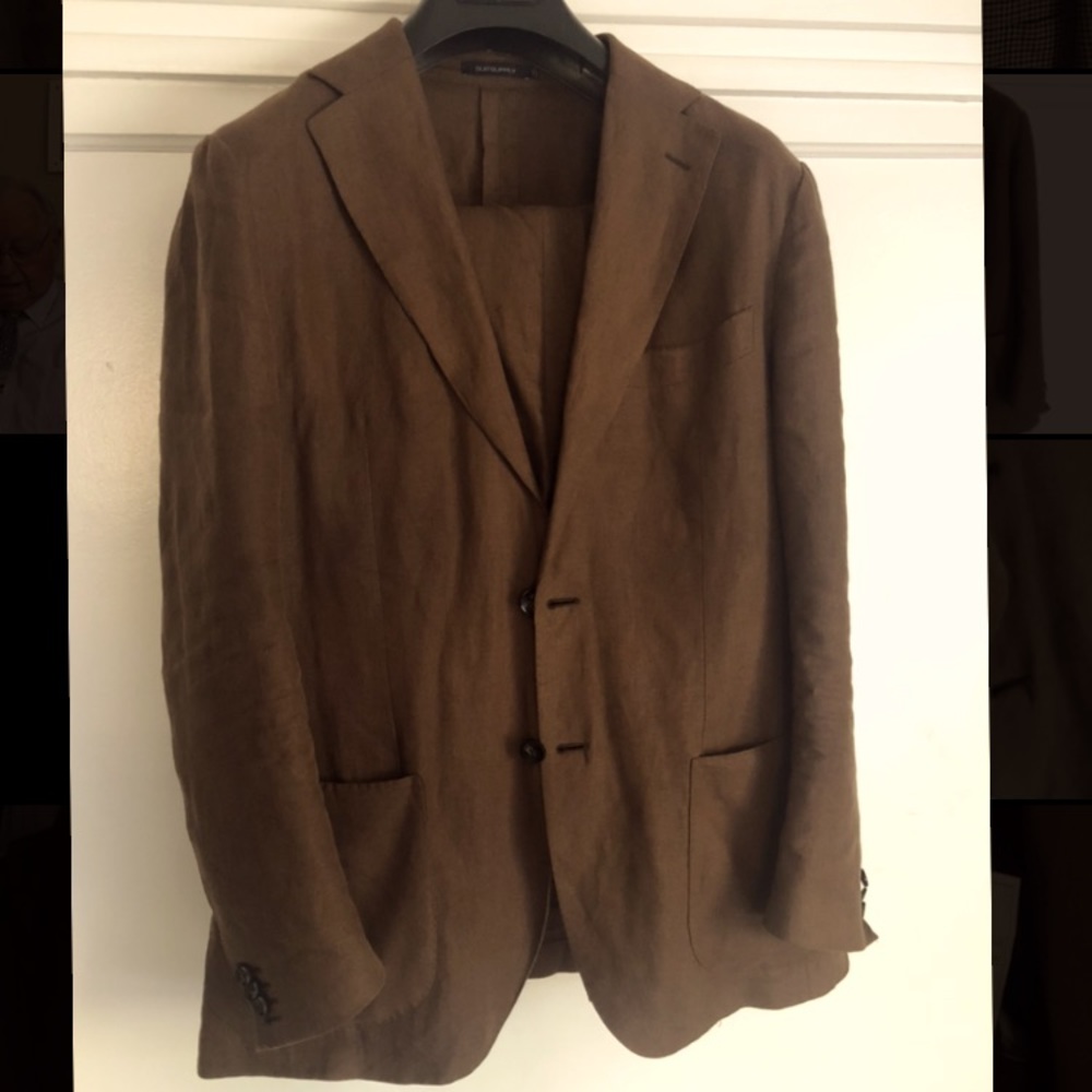 Suitsupply Chocolate brown linen suit